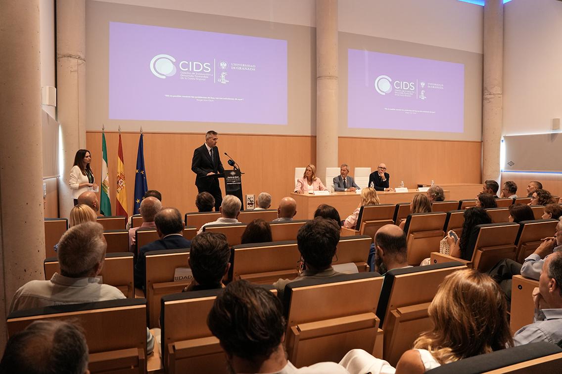 Motril acoge la presentación oficial de la Cátedra de Innovación y Desarrollo - Noticia Puerto de Motril