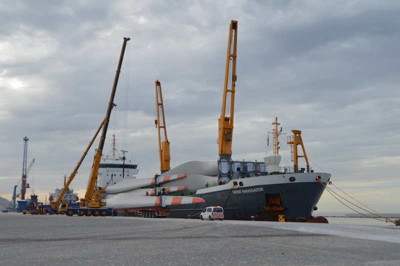 El Puerto vuelve a crecer en mercancías hasta octubre.