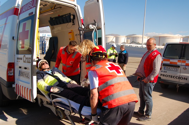 La Junta y CLH coordinan un simulacro en el Puerto de Motril para probar la - Noticia Puerto de Motril