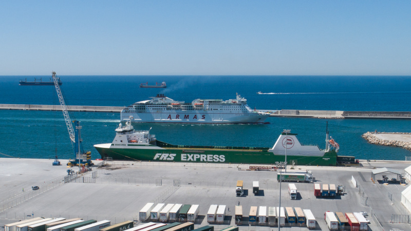 Reunión del presidente del Puerto de Motril y el cónsul de Marruecos sobre la - Noticia Puerto de Motril