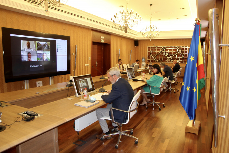 El Consejo y Asamblea de Motrilport aprueban la incorporación de Caja Rural - Noticia Puerto de Motril