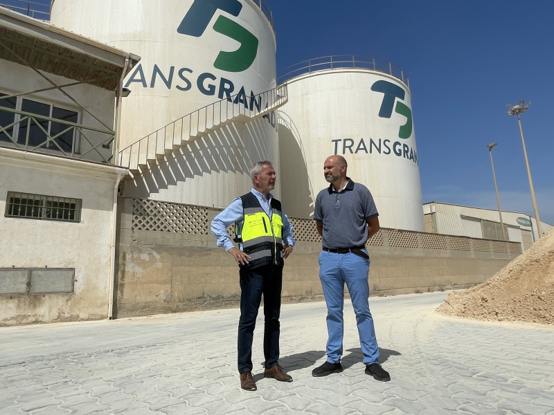 25 millones de kilos de fertilizante transitarán este verano por el Puerto de - Noticia Puerto de Motril