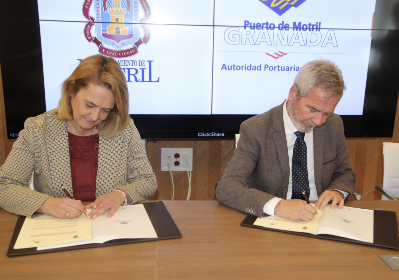 La Autoridad Portuaria de Motril y el Ayuntamiento colaboran en la apertura - Noticia Puerto de Motril