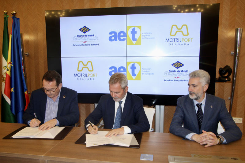 El Puerto de Motril formaliza su solicitud de adhesión a la Asociación - Noticia Puerto de Motril