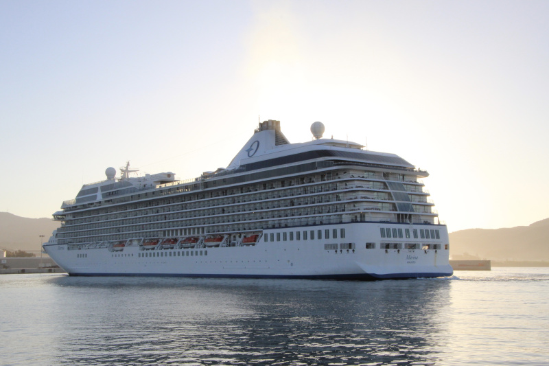 El crucero Marina llega al Puerto de Motril con más de un millar de pasajeros a - Noticia Puerto de Motril