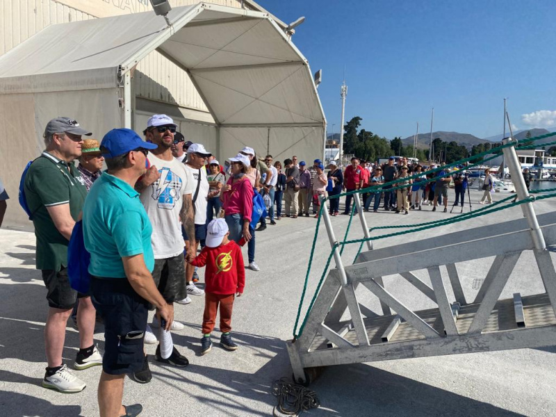 La primera jornada de visitas a los buques de la Armada en el Puerto de Motril - Noticia Puerto de Motril